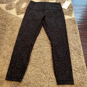 NWT Lululemon Wunder Under Leggings